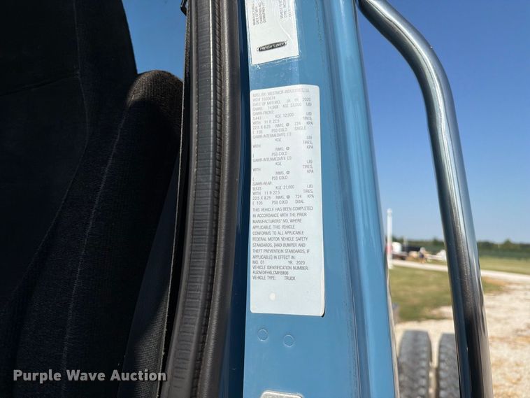 image for item DZ4716 2020 Freightliner S2G truck cab and chassis