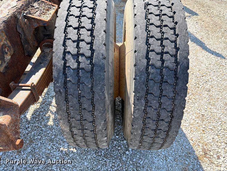 image for item DZ4718 2007 International 4300 truck cab and chassis