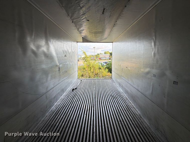 image for item DZ4769 2013 Wabash RFALHSA refrigerated van trailer