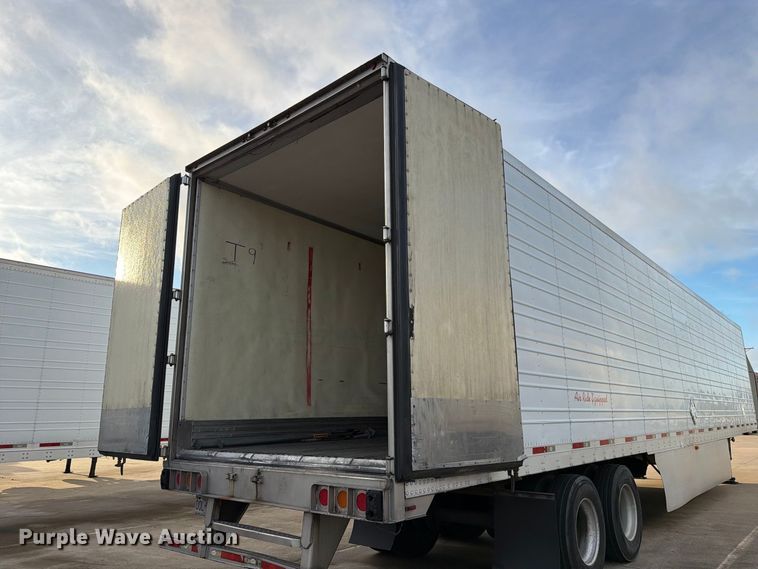 image for item DZ4770 2010 Utility VS2RA refrigerated van trailer