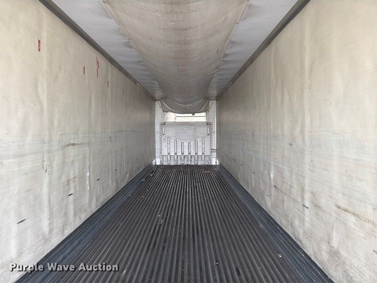 image for item DZ4770 2010 Utility VS2RA refrigerated van trailer