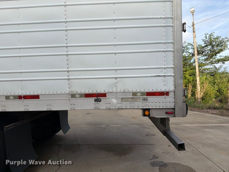 image for item DZ4770 2010 Utility VS2RA refrigerated van trailer