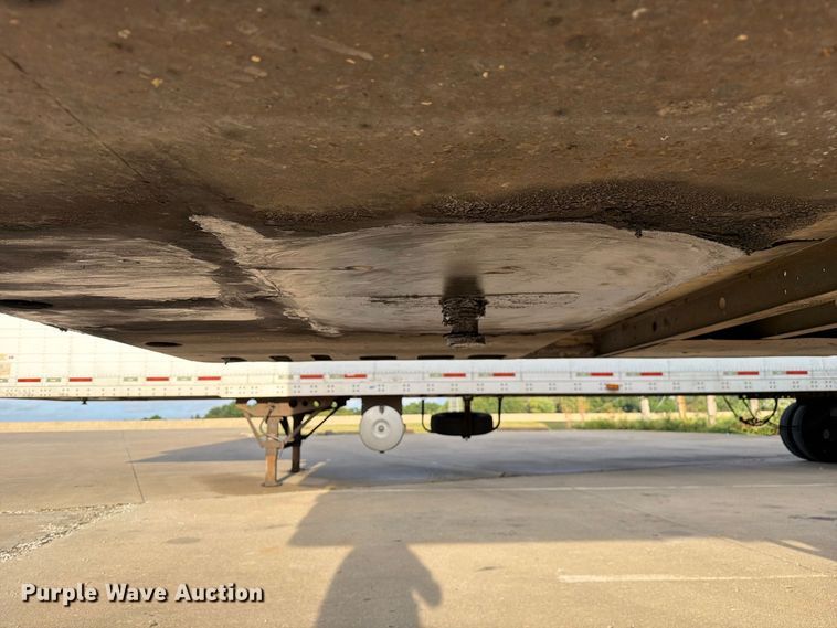 image for item DZ4770 2010 Utility VS2RA refrigerated van trailer