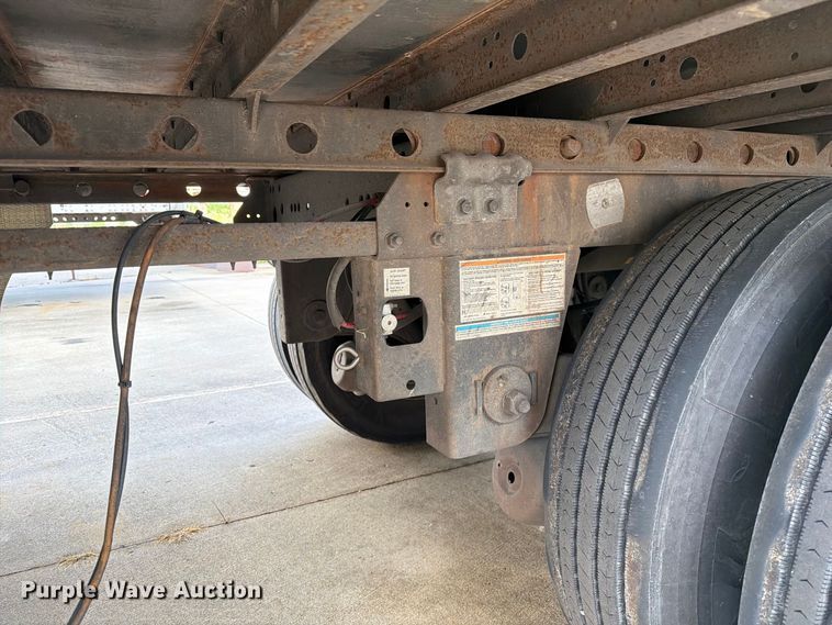 image for item DZ4770 2010 Utility VS2RA refrigerated van trailer