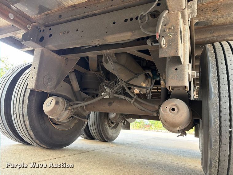 image for item DZ4770 2010 Utility VS2RA refrigerated van trailer