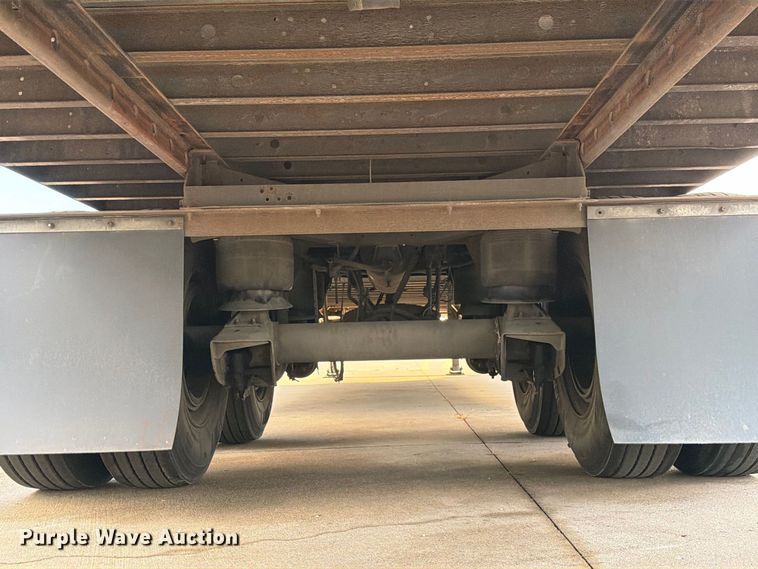 image for item DZ4770 2010 Utility VS2RA refrigerated van trailer