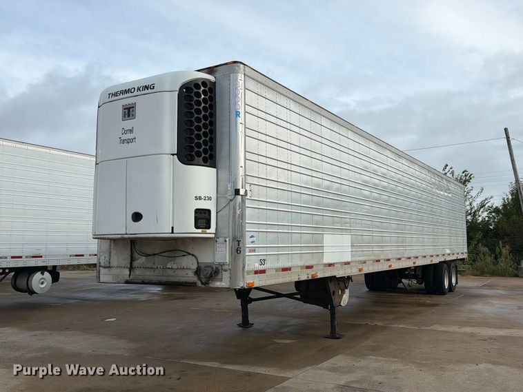 image for item DZ4772 2004 Utility VS2RA refrigerated van trailer