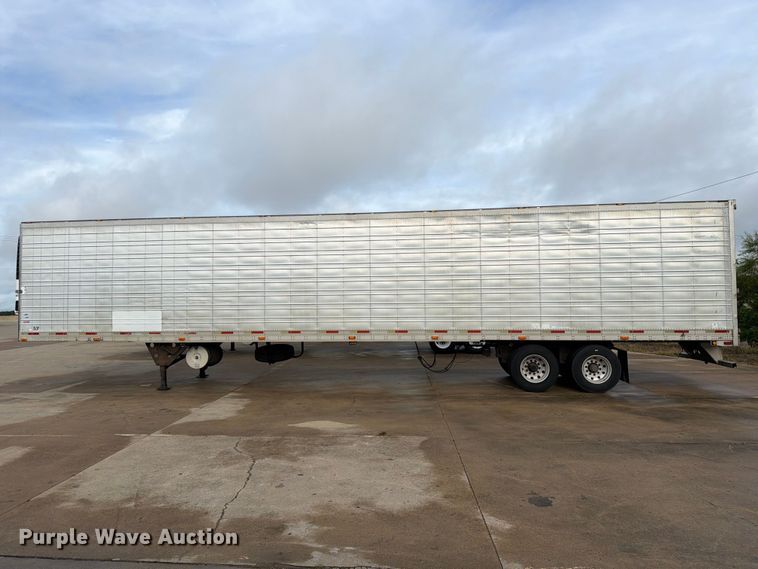image for item DZ4772 2004 Utility VS2RA refrigerated van trailer