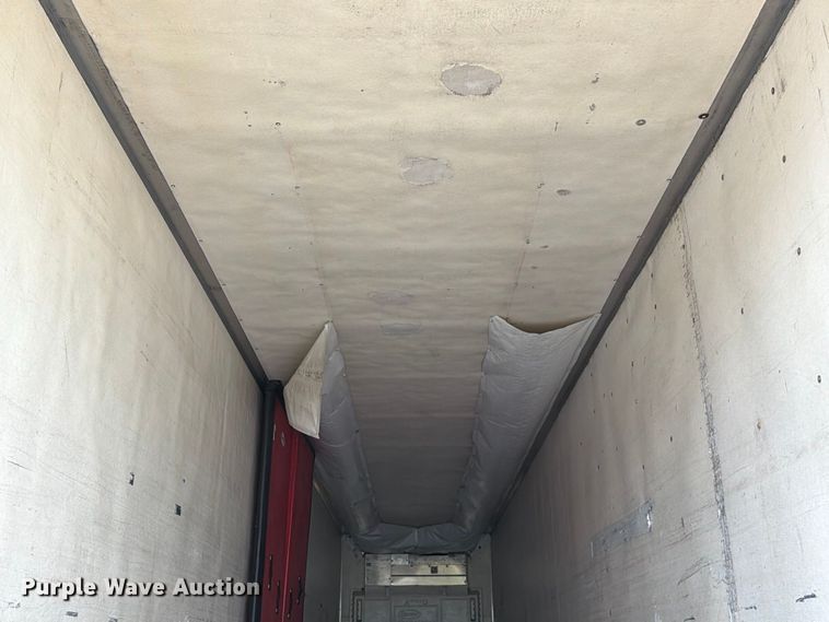 image for item DZ4772 2004 Utility VS2RA refrigerated van trailer