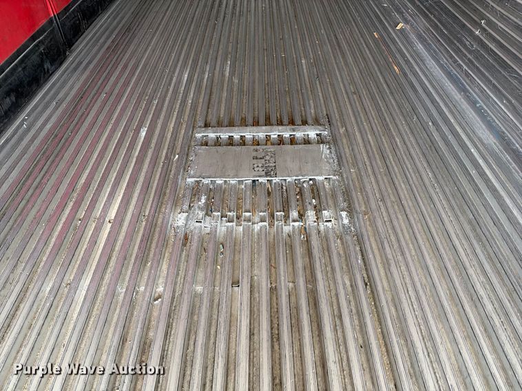 image for item DZ4772 2004 Utility VS2RA refrigerated van trailer