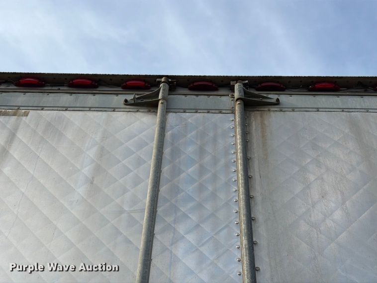 image for item DZ4772 2004 Utility VS2RA refrigerated van trailer