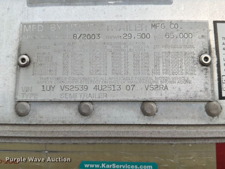 image for item DZ4772 2004 Utility VS2RA refrigerated van trailer
