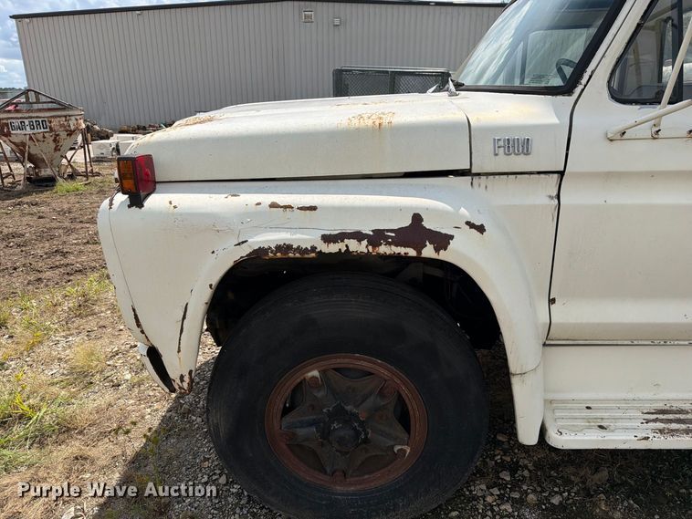 image for item DZ4825 1979 Ford F800 crane truck
