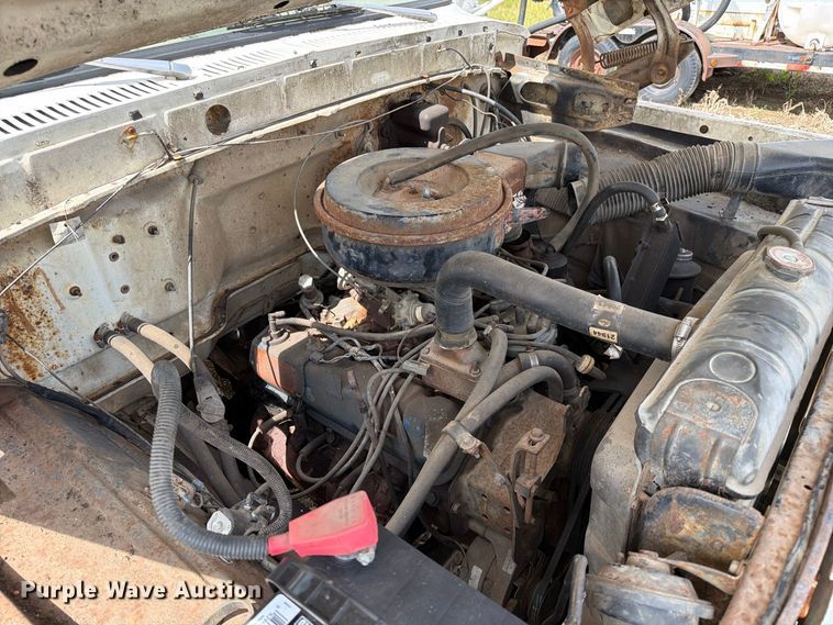 image for item DZ4825 1979 Ford F800 crane truck