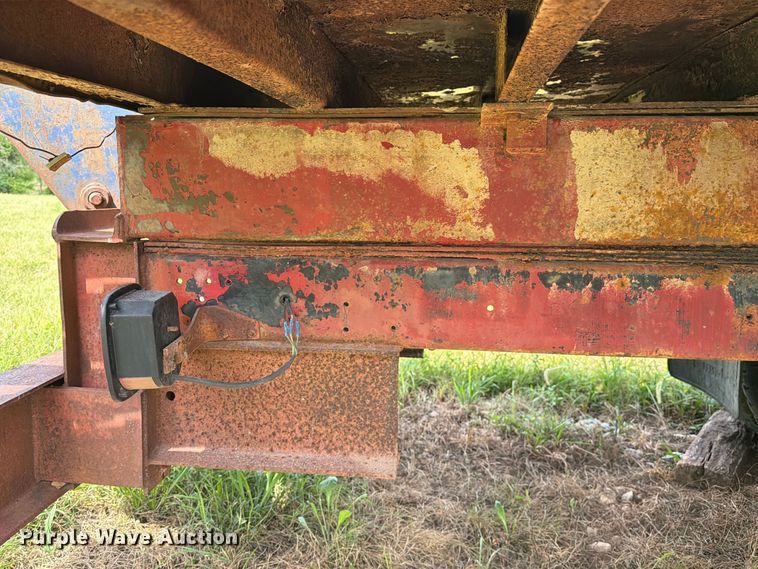 image for item DZ4825 1979 Ford F800 crane truck