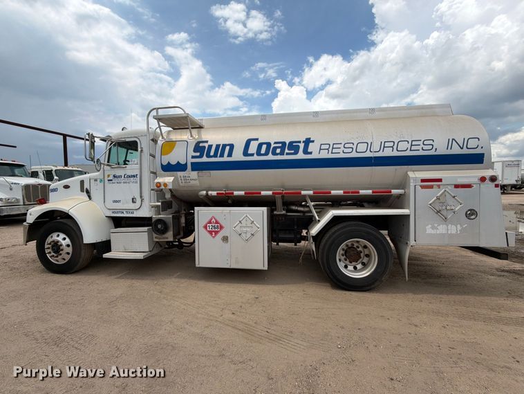 image for item EA7331 2003 Peterbilt 330 fuel truck