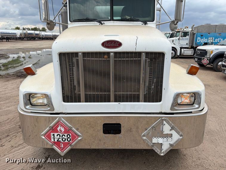 image for item EA7331 2003 Peterbilt 330 fuel truck