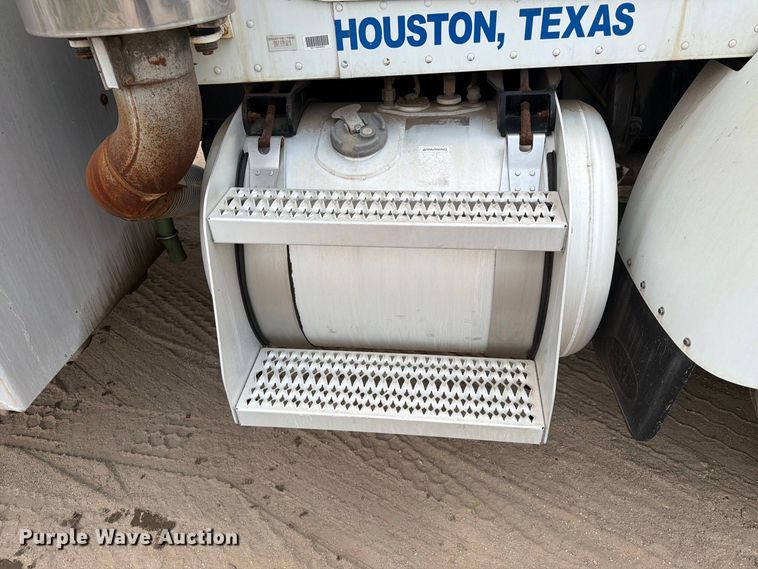 image for item EA7331 2003 Peterbilt 330 fuel truck