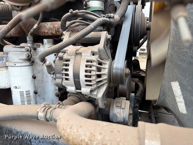 image for item EA7331 2003 Peterbilt 330 fuel truck