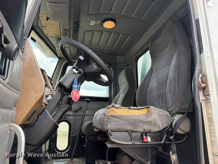 image for item EA7331 2003 Peterbilt 330 fuel truck