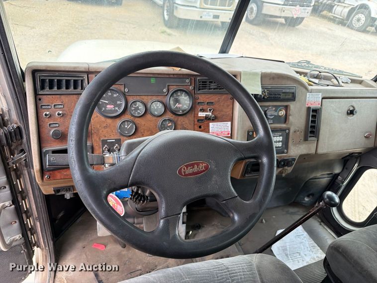 image for item EA7331 2003 Peterbilt 330 fuel truck