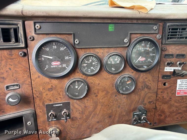 image for item EA7331 2003 Peterbilt 330 fuel truck