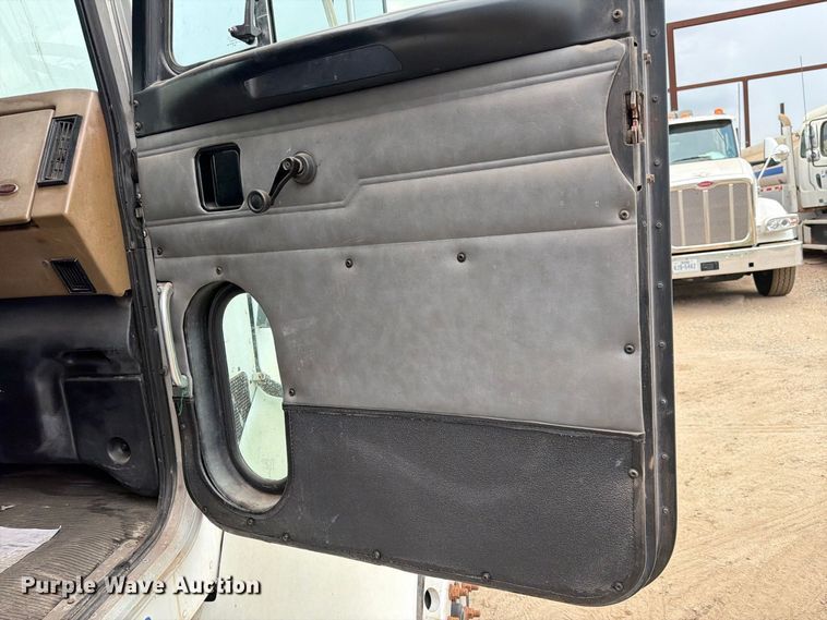 image for item EA7331 2003 Peterbilt 330 fuel truck