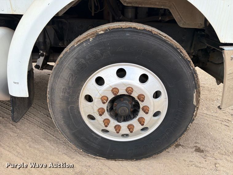 image for item EA7331 2003 Peterbilt 330 fuel truck
