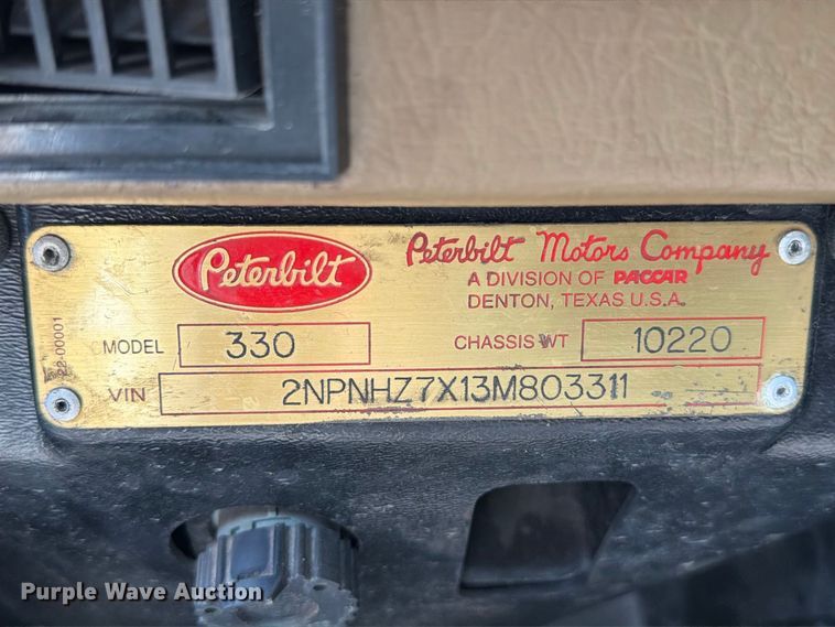 image for item EA7331 2003 Peterbilt 330 fuel truck