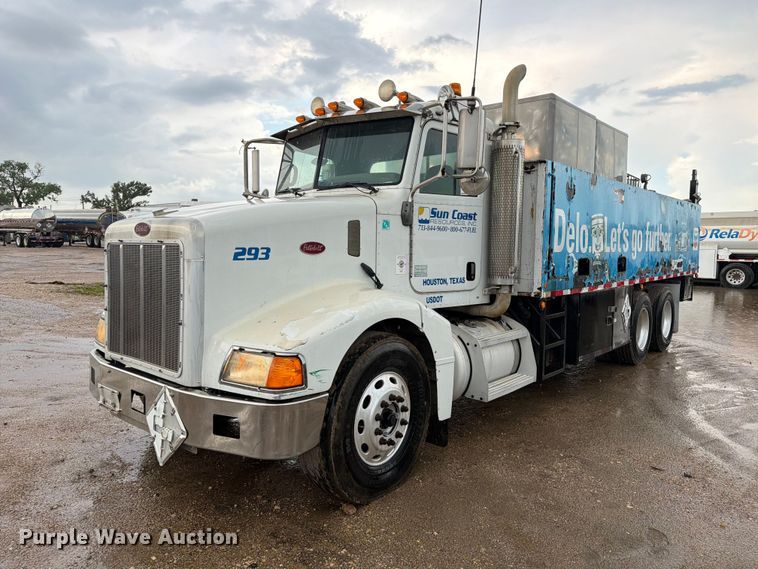 2007 Peterbilt 385 fuel / lube truck