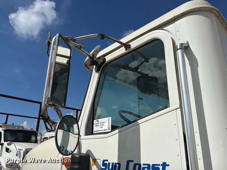 image for item EA7333 2015 International DF677 Fuel Truck