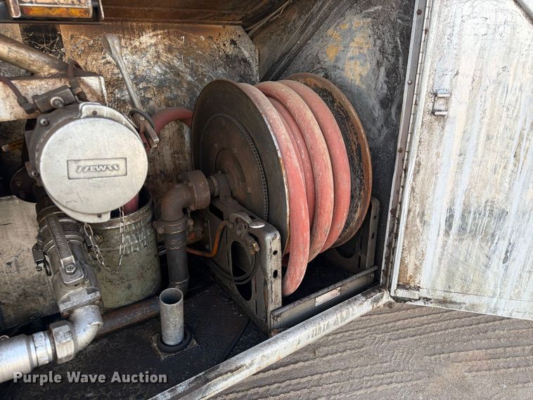 image for item EA7333 2015 International DF677 Fuel Truck