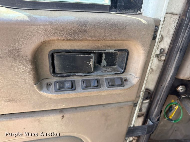image for item EA7333 2015 International DF677 Fuel Truck