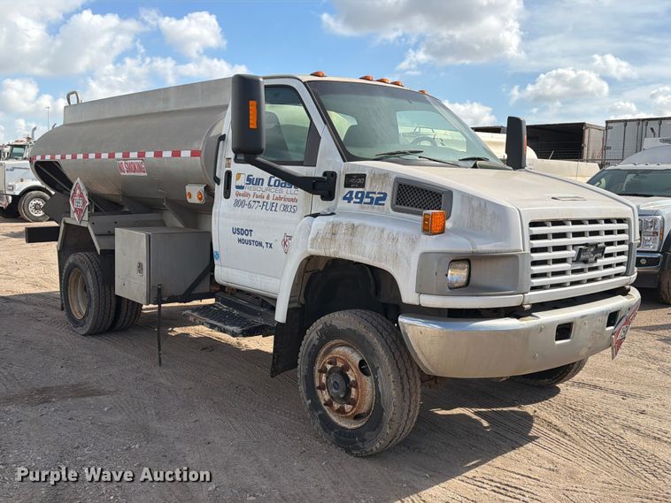 image for item EA7334 2005 Chevrolet C4 Fuel Truck