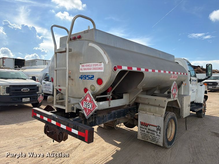 image for item EA7334 2005 Chevrolet C4 Fuel Truck