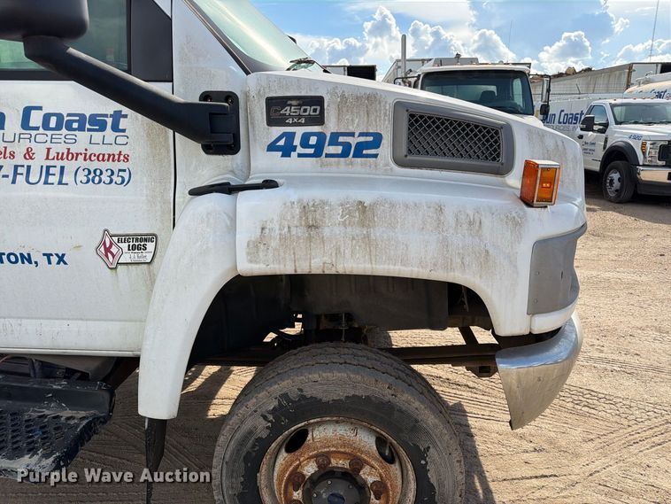 image for item EA7334 2005 Chevrolet C4 Fuel Truck