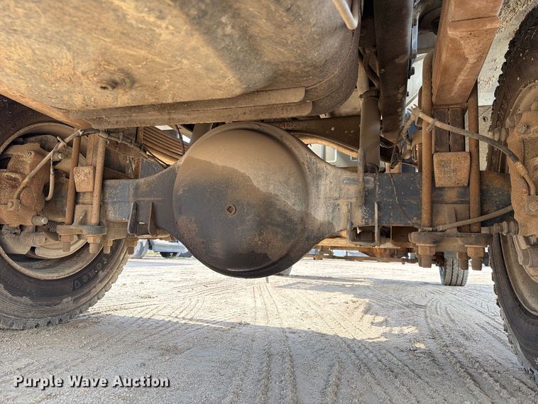 image for item EA7334 2005 Chevrolet C4 Fuel Truck