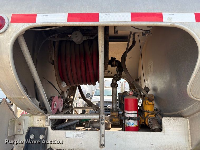 image for item EA7334 2005 Chevrolet C4 Fuel Truck