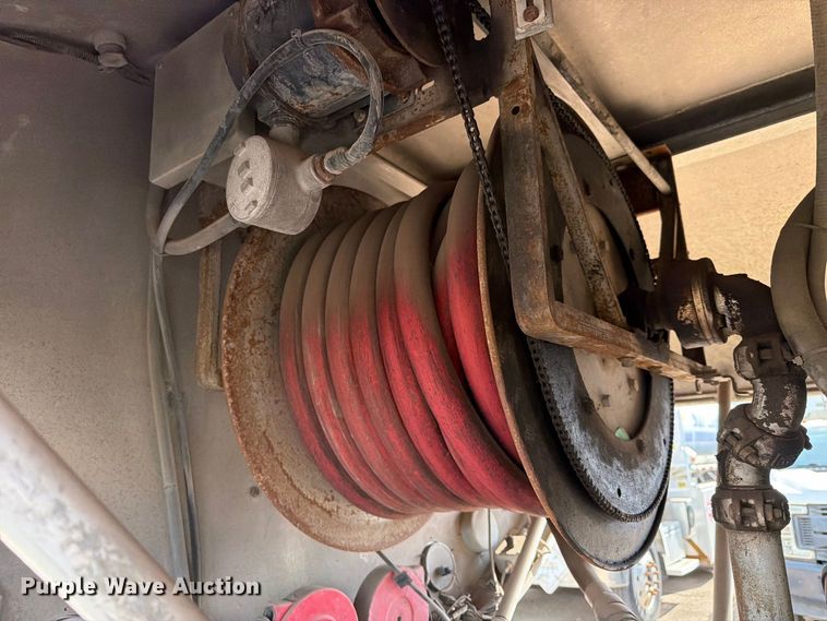 image for item EA7334 2005 Chevrolet C4 Fuel Truck