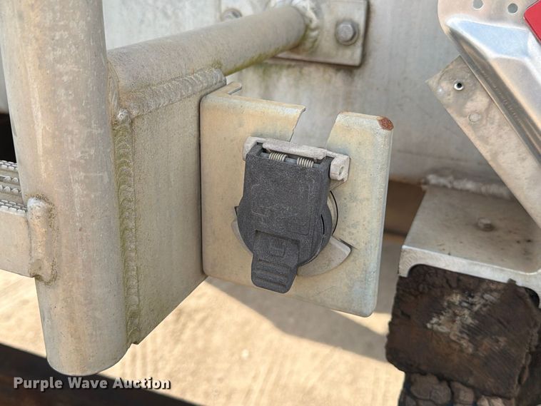image for item EA7334 2005 Chevrolet C4 Fuel Truck