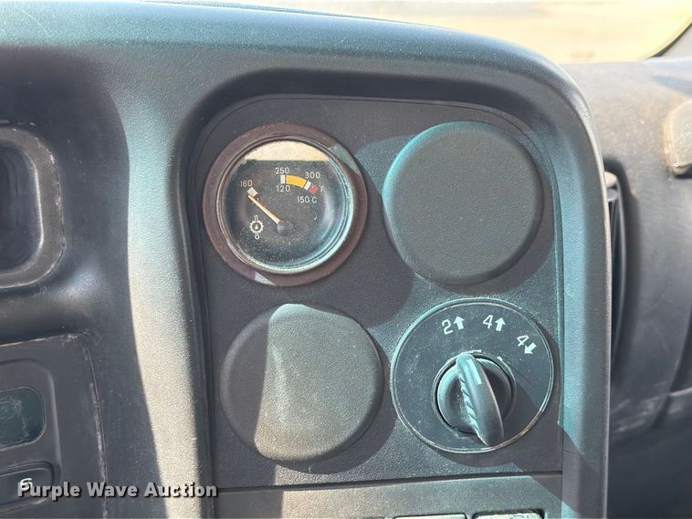 image for item EA7334 2005 Chevrolet C4 Fuel Truck