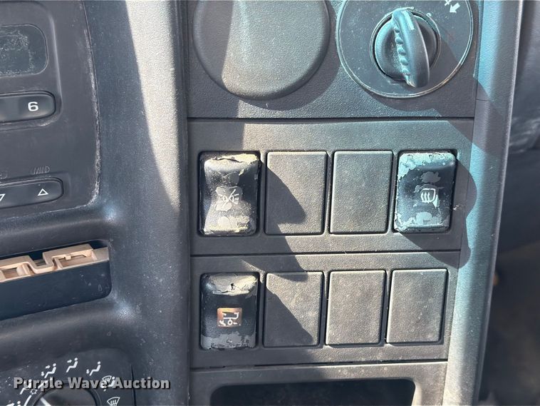 image for item EA7334 2005 Chevrolet C4 Fuel Truck