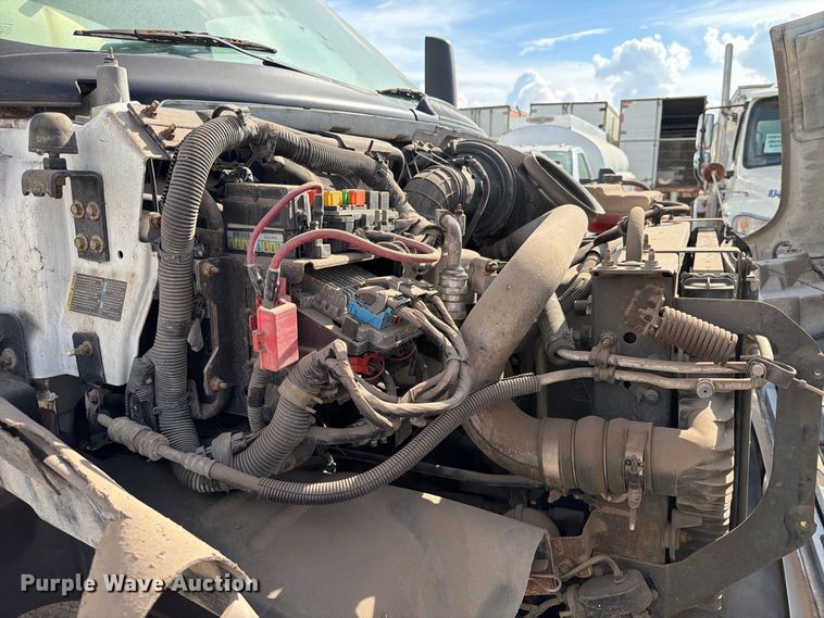 image for item EA7334 2005 Chevrolet C4 Fuel Truck