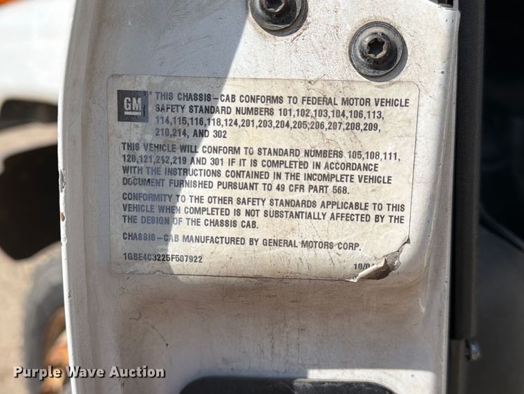 image for item EA7334 2005 Chevrolet C4 Fuel Truck