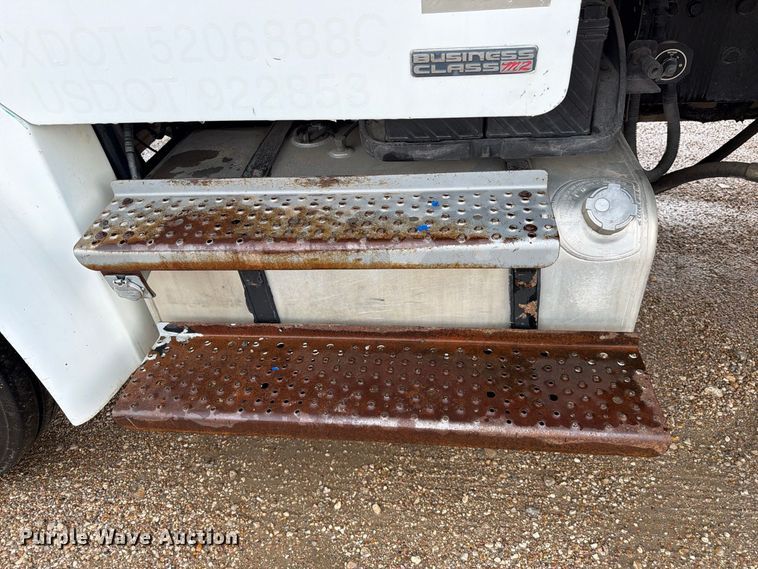 image for item EA7336 2006 Freightliner Business Class M2 rollback truck