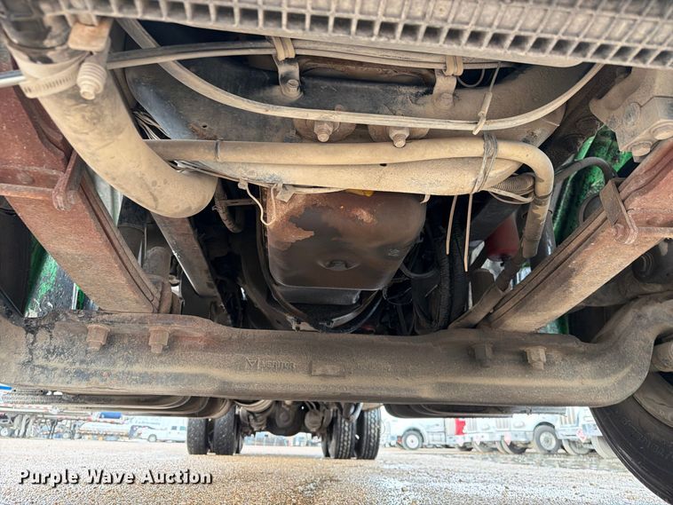 image for item EA7336 2006 Freightliner Business Class M2 rollback truck