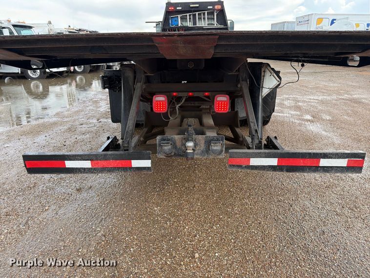 image for item EA7336 2006 Freightliner Business Class M2 rollback truck