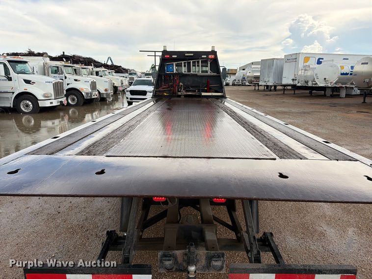 image for item EA7336 2006 Freightliner Business Class M2 rollback truck