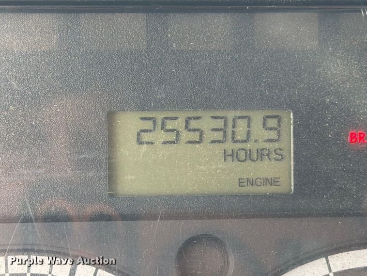 image for item EA7336 2006 Freightliner Business Class M2 rollback truck