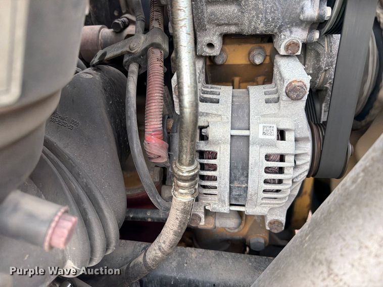 image for item EA7336 2006 Freightliner Business Class M2 rollback truck